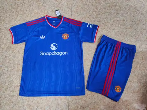 Man United away adult kit — 2026/27