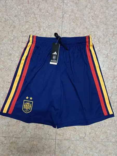 Spain home two star shorts — 2026/27