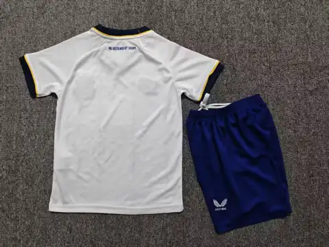 Everton away children's kit — 2026/27
