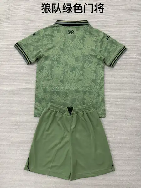 Wolverhampton Wanderers green adult _ kid — 2026/27