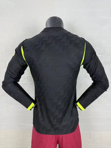 Atletico Madrid away long sleeved Player v — 2026/27
