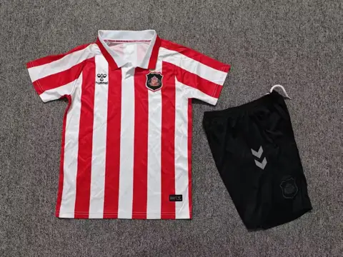 Sunderland home children's kit — 2026/27