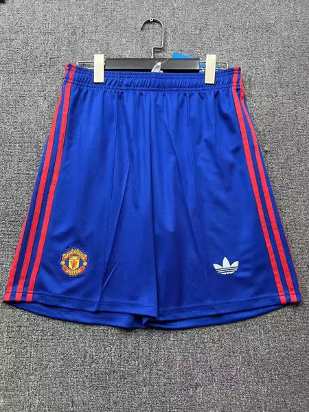 Man United away shorts — 2026/27