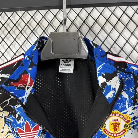 Man United Collaborative Edition Windbreak — 2026/27
