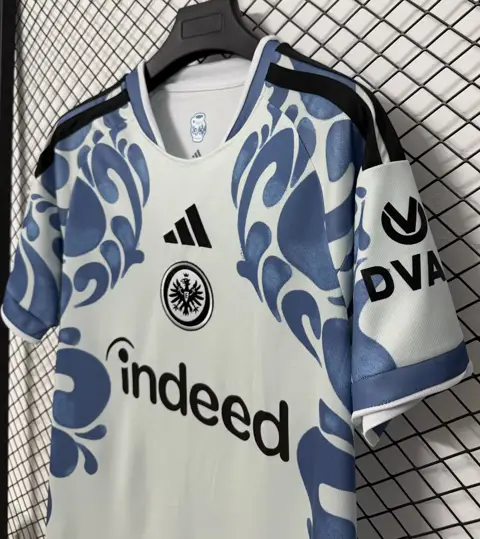 Frankfurt third away — 2026/27