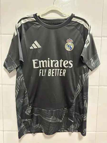 Real Madrid goalkeeper black — 2026/27